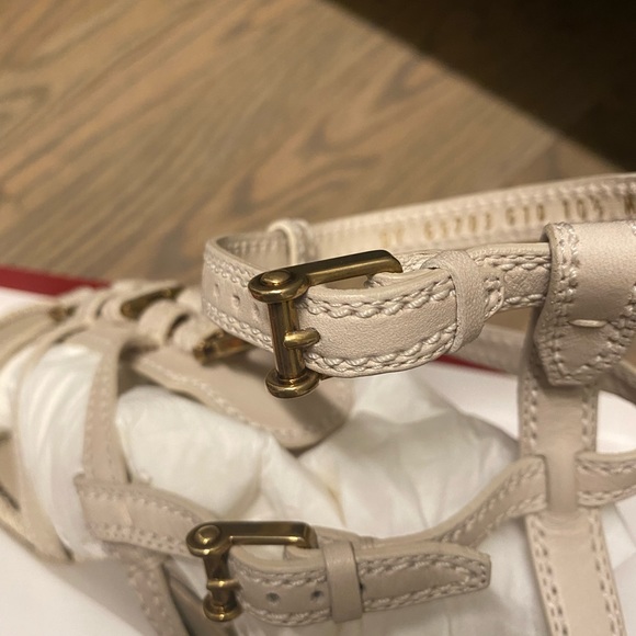 Salvatore Ferragamo Beige Leather Sharise Gladiator Sandals Size 10.5. NWT - Picture 7 of 16